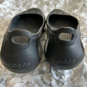 Crocs W10 Kadee Black Rubber Water proof Closed Toe Flat Sandals Pool Beach